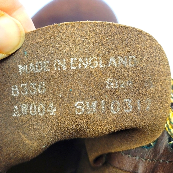 Dr. Martens Vintage England made brown leather 8338 Grunge lace up 8 hole Boot - Picture 9 of 11